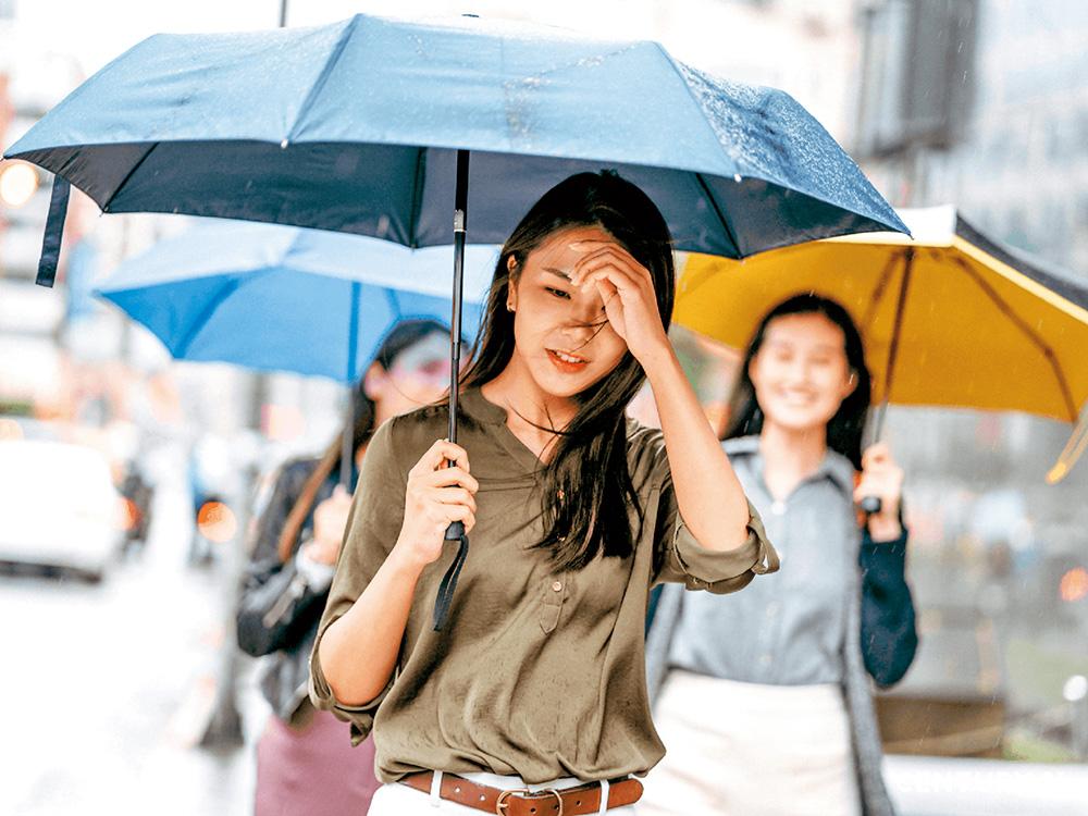 秋冬潮濕難耐，消費者須留意防潮除濕保居家健康。(圖/21世紀不動產提供)