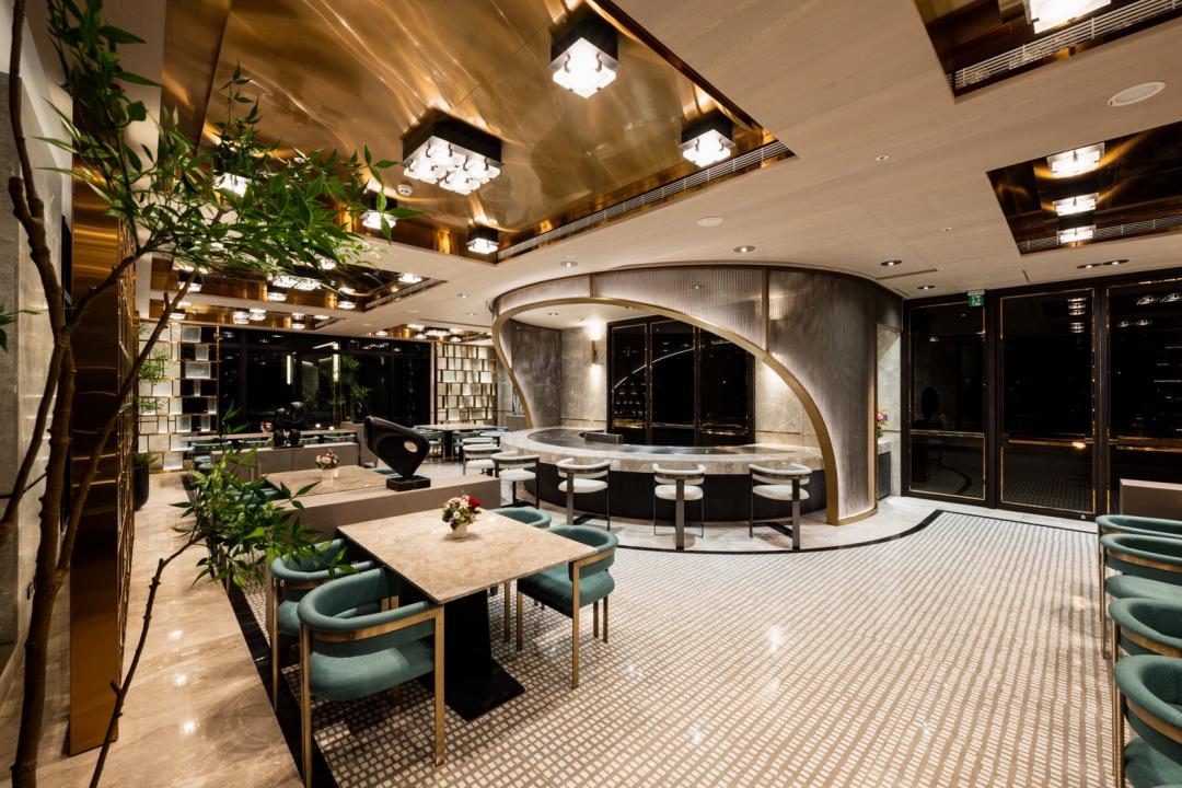 社區公設特別規劃鐵板燒餐廳，讓住戶可輕鬆享受高端居家品味。(圖:業者提供)