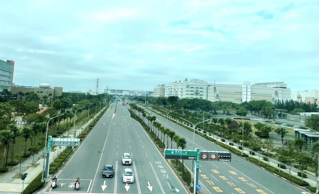 南科今年營業額將再創高，南科四期推動開發，將帶動歸仁沙崙特區成長。