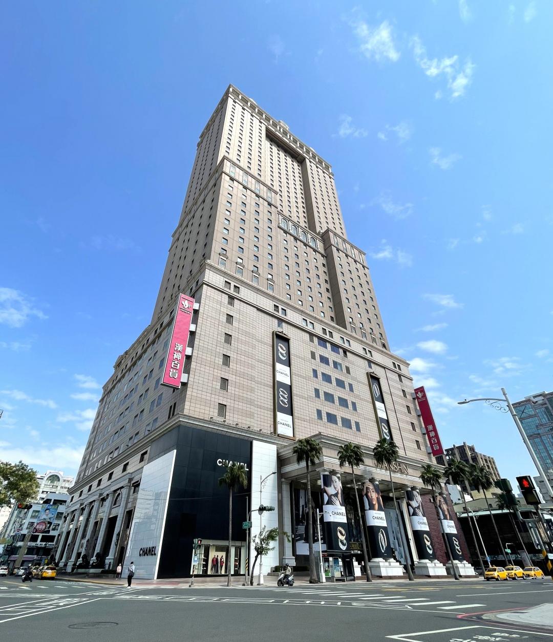 漢神本館周圍也是品牌建商規劃輕豪宅大樓集中區。