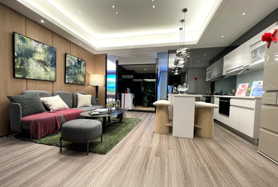 室內空間透過動線安排，營造開闊舒適視覺感受。