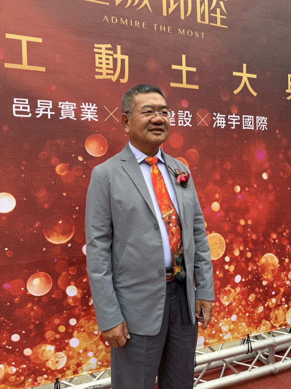 邑昇實業董事長簡榮坤跨界當建商，首案即開紅盤。（記者朱語蕎攝）