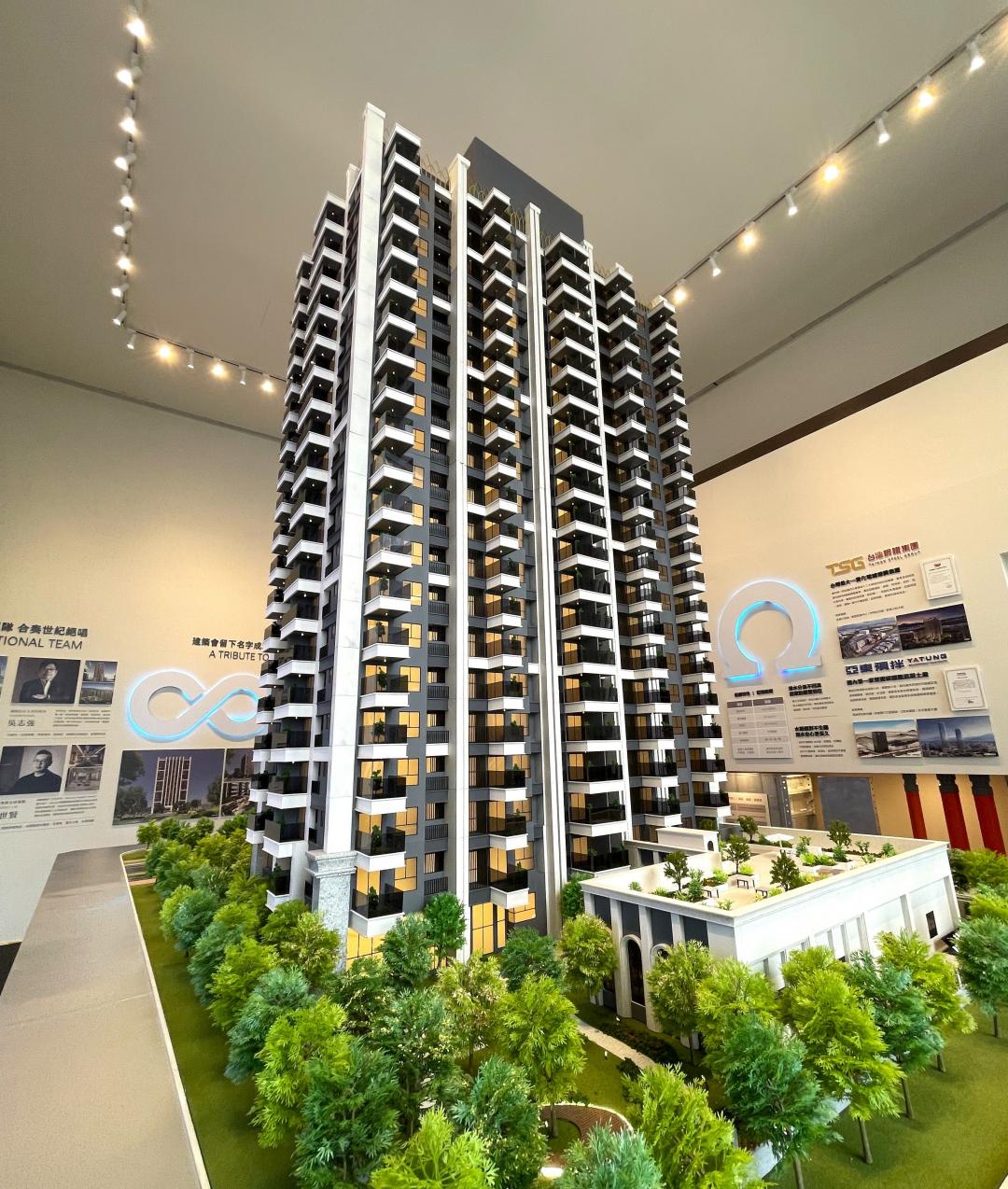 茂德機構旗下中德建設在高雄大學首排的大學南路基地，也將於12月初公開推出「高大之森2」輕豪宅大樓預售案，採17~33坪，主力2~3房，將提供訂簽98萬元起、工程零付款的輕鬆購屋專案，單坪售價帶約46~52萬元。