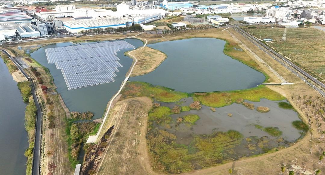 水利局持續強化大遼排水匯流及援中港排水，包括省道台17線防洪牆增高、加高白米及劉厝滯洪池圍堤，以及新建角宿滯洪池、芋寮滯洪池第三、四期開闢，潭子底抽水站增設抽水機組等。(圖:高市府水利局提供)