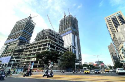 高雄摩天大樓越蓋越多  市府啟動高層建築專案巡檢維安全  高樓景觀戶價格居高