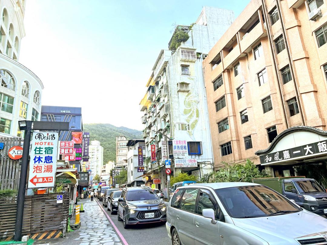 礁溪成為全台前十大賠售區域，專家認為與資金回流雙北有直接關聯。
