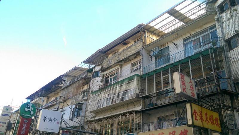 別心存僥倖！沒屋頂就不用繳稅?曬衣服、放盆栽恐成課稅鐵證