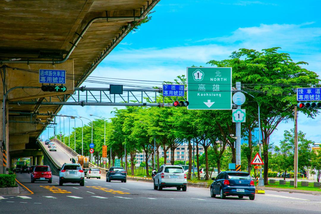 台88線快速道路，在鳳山、大寮設置交流道，帶來大量車潮且居民增多。(圖:業者提供)