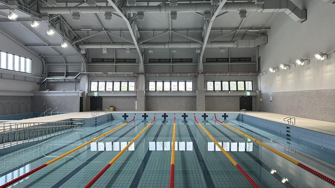 三民運動中心，主要建體已於今年1月完工完成點交，規劃有溫水游泳池。(圖:高市府提供)