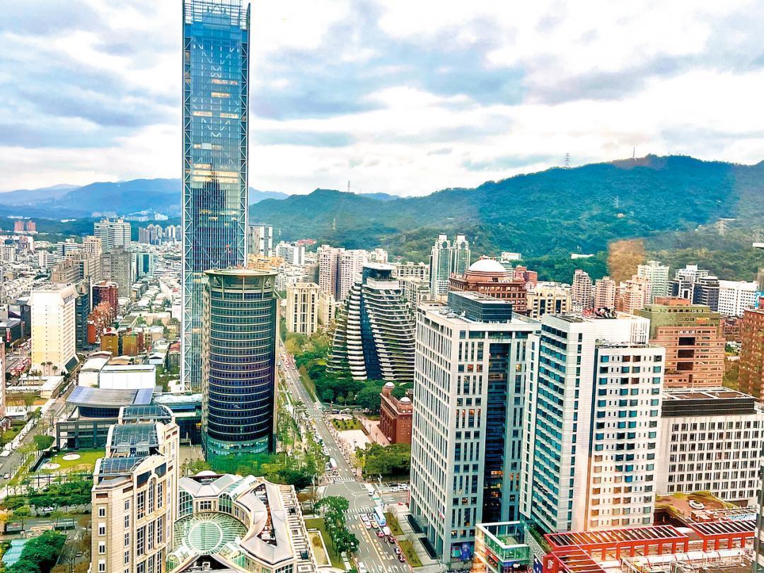 房東好日子沒了？」台北43萬坪辦公室海量釋出！專家預言：2026 轉向「租客市場」