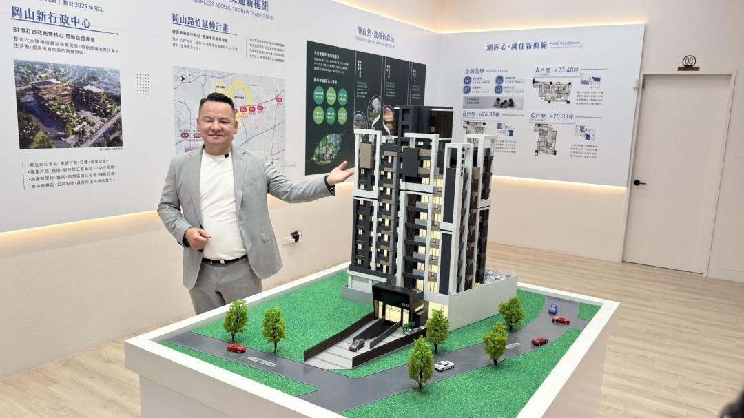 兆登建設董事長蕭旭翔表示，「兆登未來潮」規劃地上9層、地下1層純住宅社區，全棟採邊間設計，戶戶享有雙面採光，主打2~3房格局，23~30坪數規劃，社區同步配備電動車充電樁，呼應未來交通趨勢。