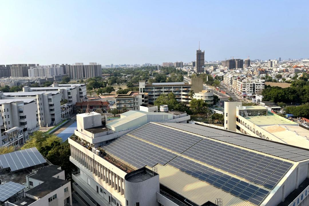 政策鼓勵再生能源  光電屋頂成新趨勢  節能降溫與售電回饋 社區住戶更滿意