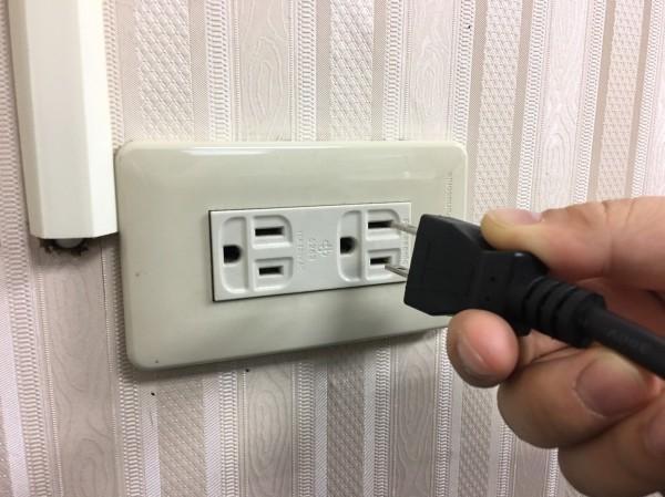 你家插座會「發霉」！ 專家警告這4個地方最危險