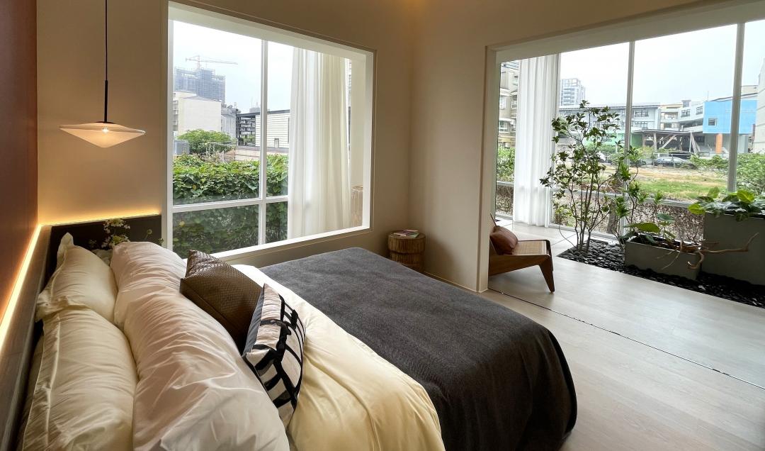 景觀陽台垂直綠化添休閒賞景機能  改良式景觀陽台深度與坪數縮減吸買方