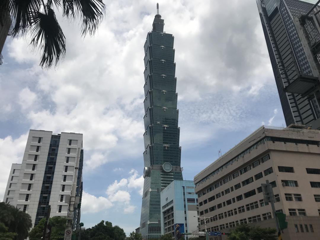 北市房價連4季下跌！「蛋黃區」慘崩 預售屋買氣季增65%回春了