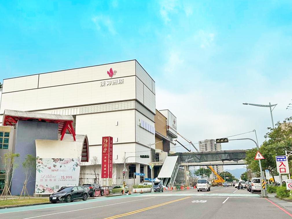 十四期在漢神洲際購物廣場與台中巨蛋雙重建設帶動下，吸引品牌建商積極布局。