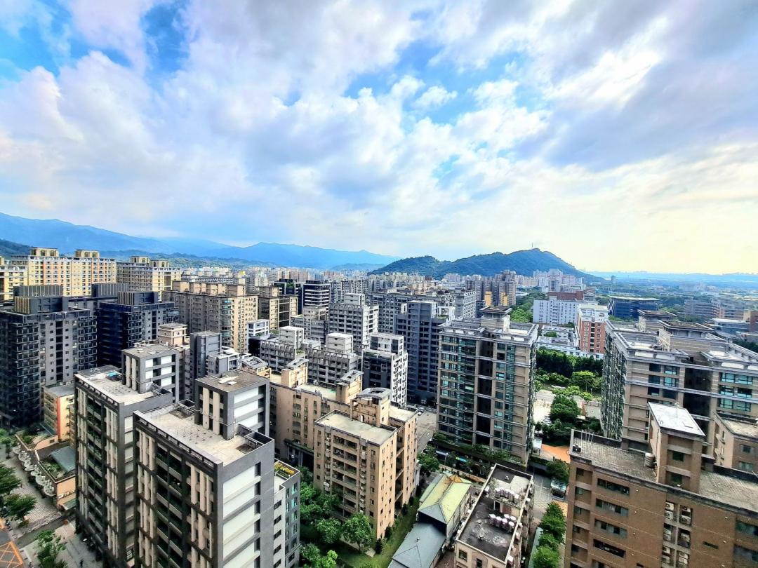 薪水倒退嚕、房價漲3成！「中南部五都」最慘：在地人被外來資金洗出場