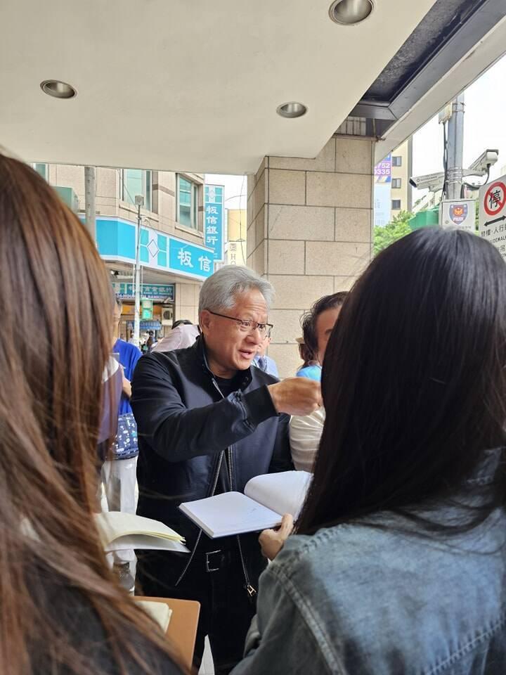 黃仁勳愛店撐不住了!王記府城肉粽歇業急掛售 20坪開價6168萬喊到一坪307萬