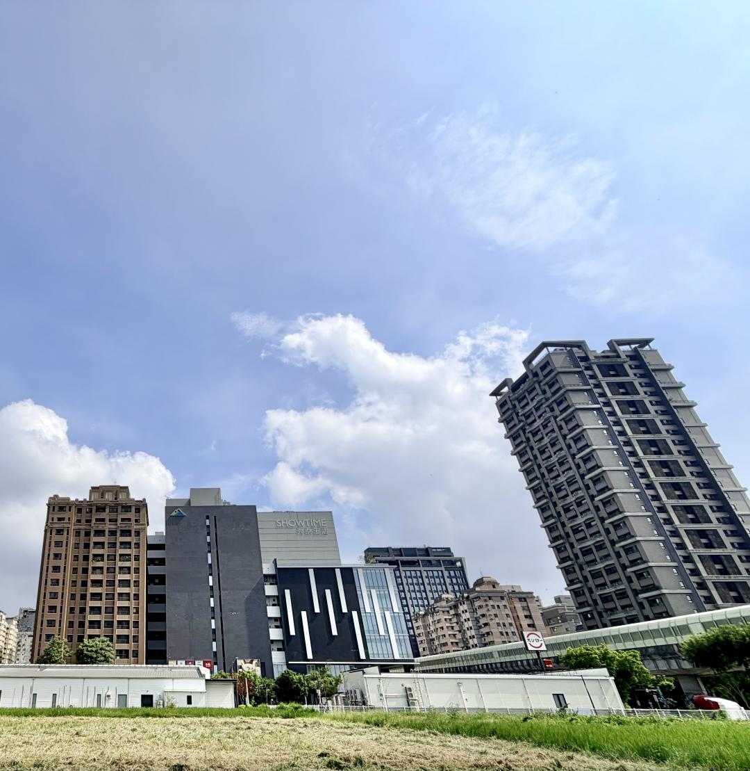 房市冷風中殺出重圍！台中13期「8字頭」新案竟賣翻