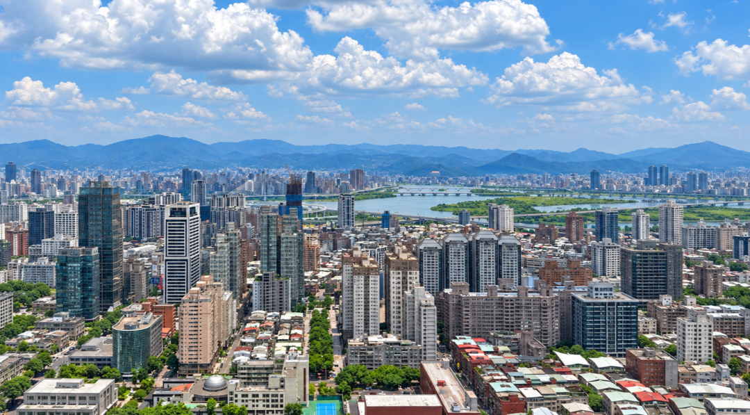 房市交易量回升,安新建經提醒換屋族一買一賣更需留意。(圖/安新建經提供)