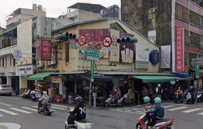 台南「美食三角窗」爆租約戰！70年老店搬離 專家估地價近億
