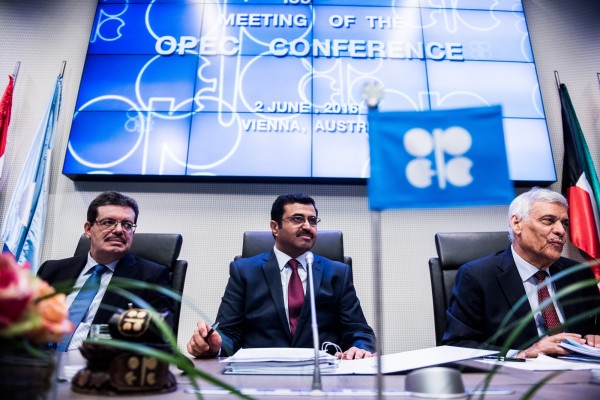 石油輸出國家組織(opec)今天會議未能針對產量限制達成新的協議,國際