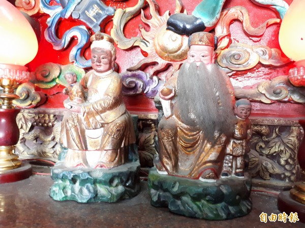 全台罕見 土地公1家4口坐鎮港福宮庇佑家庭和樂 生活 自由時報電子報
