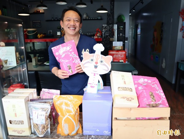 賴明岐也利用餐廳行銷農產品,讓好的東西讓更多人知道。(記者歐素美攝) 賴明岐也利用餐廳行銷農產品,讓好的東西讓更多人知道。(記者歐素美攝)