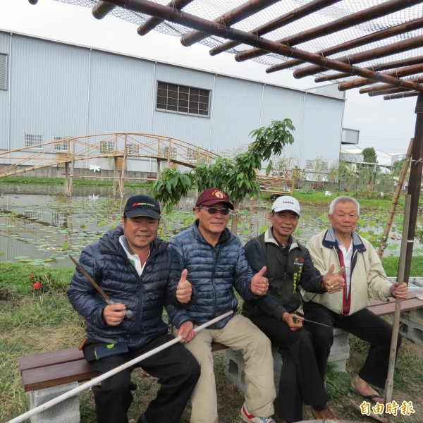 社區人合作一手打造休閒好去處。（記者蘇金鳳攝）