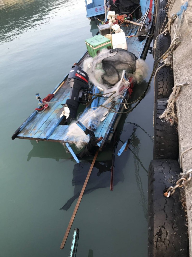 åå§ç·å­ä»æ¸æ¨ä¹è&nbsp;ç­åºæµ·ï¼é²æ¸¯åæéä¸å¤§æµªç¿»è¦èæººæãï¼è¨èçç§äº­ç¿»æï¼