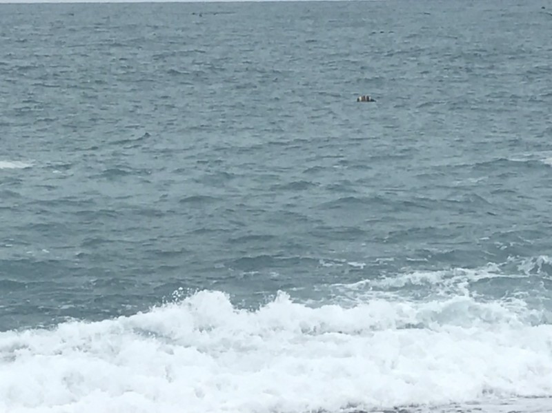 è±è®ä¸ææ½­ä»å¤©ä¸å4é»30åï¼æ1åå¹´ç´30æ­²çå¥³å­è¢«æ°ç¾ç¼ç¾å¨æµ·é¢ä¸è¼æµ®è¼æ²ãï¼è¨èçå³»ç¥ºç¿»æï¼