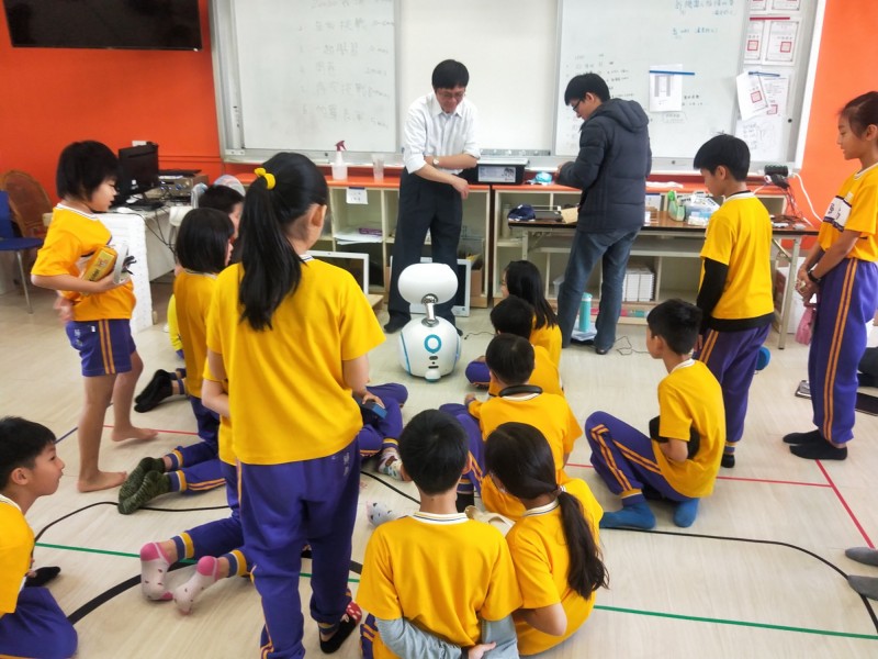 縮短數位落差，雲林主辦人工智慧應用大賽歡迎報名。（記者廖淑玲翻攝）