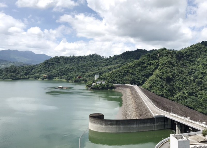 進入颱風季 曾文水庫再來這樣的雨量就要滿了... - 臺南市 - 自由時報電子報