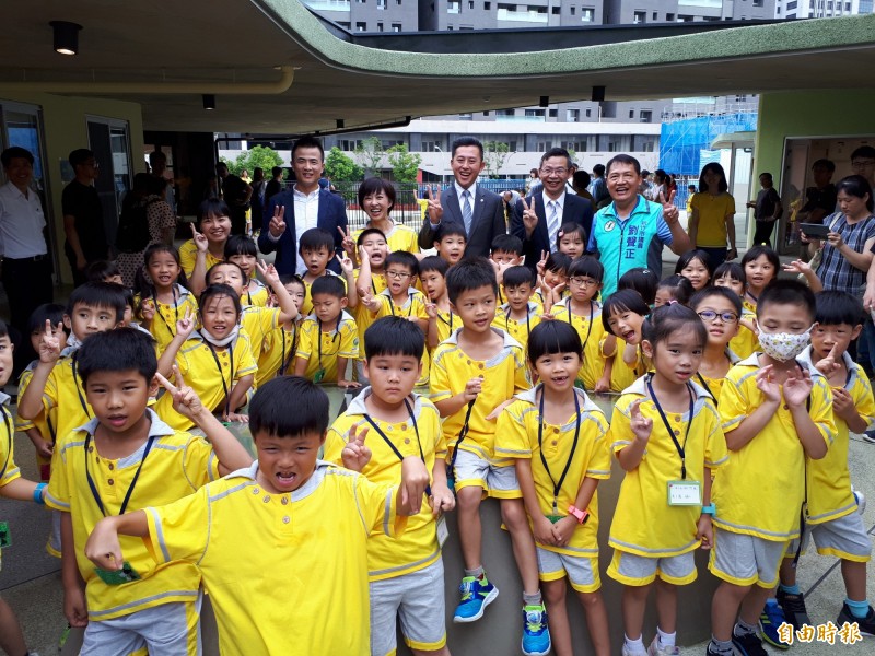 關埔國小獲今年國家卓越建設獎最佳施工品質類金質獎。（記者洪美秀攝）