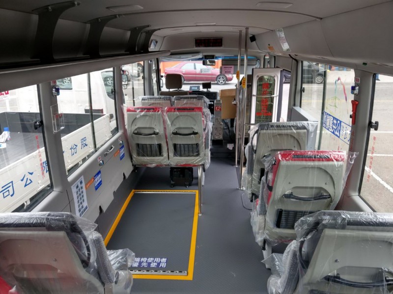 地低板公車內設有輪椅停放空間。(台中市政府提供) 地低板公車內設有輪椅停放空間。(台中市政府提供)