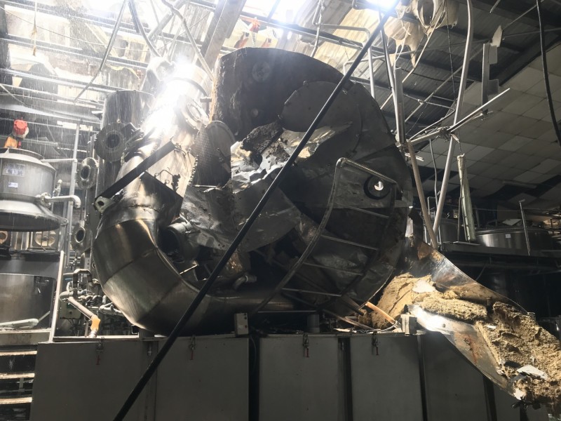 福峰酒廠驚傳爆炸，4人送醫。（記者顏宏駿翻攝）