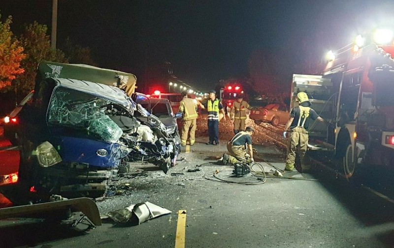 中秋連假傳死亡車禍 台南七股3車連環撞造成1死2傷 社會 自由時報電子報