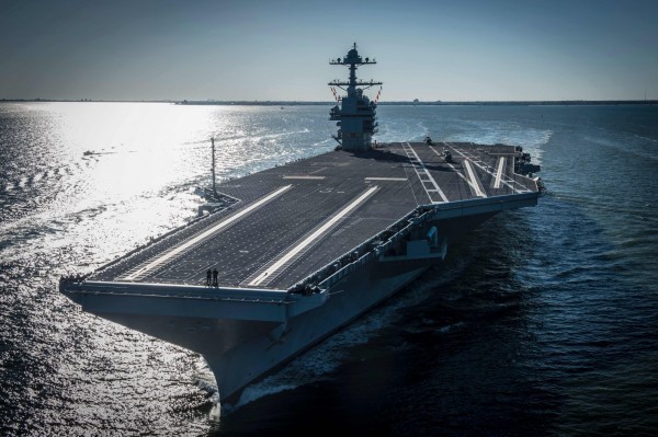 美國海軍向軍艦廠商採購兩艘福特級核動力航空母艦。（資料照，美聯社）