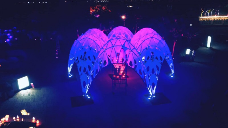 台灣燈會的海底世界的主燈「珊瑚之心」，1日獲得義大利國際設計大獎賽（A'design award 2019）的提名入圍。（圖擷取自京鷹國際照明工程有限公司臉書）