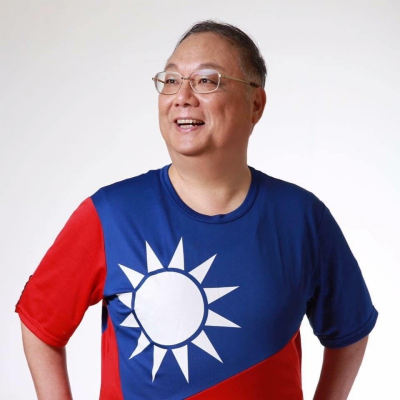 高雄市長韓國瑜8日在花蓮造勢，當眾提出要打通國道6號至花蓮，杜紫宸對此表示「台灣死定了」！（圖片擷取自臉書）