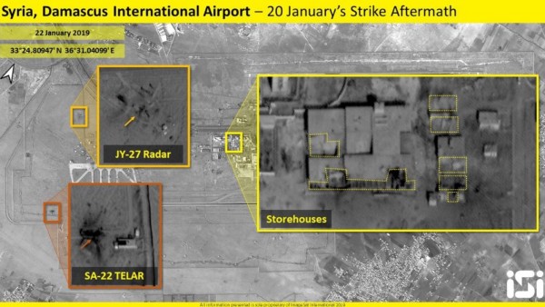 敘利亞大馬士革機場內的伊朗彈藥庫，以及附近的中國製JY-27雷達、俄製Pantsir（SA-22）防空系統，都被以色列空襲摧毀。（圖擷自@ImageSatIntl推特）