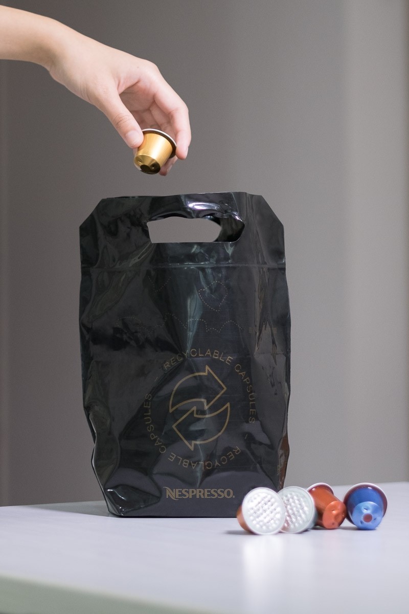義式膠囊咖啡機公司Nespresso與瑞典腳踏車製造商Vélosophy,近期合作推出新計畫,只需300個咖啡膠囊即可回收再製成腳踏車;另外,每售出一台腳踏車,就會多捐一台資助非洲貧童。(Nespresso提供) 義式膠囊咖啡機公司Nespresso與瑞典腳踏車製造商Vélosophy,近期合作推出新計畫,只需300個咖啡膠囊即可回收再製成腳踏車;另外,每售出一台腳踏車,就會多捐一台資助非洲貧童。(Nespresso提供)