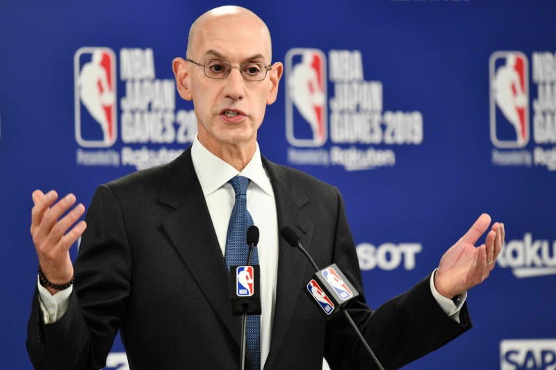 NBA總裁席爾瓦（Adam Silver）17日透露，中國政府和企業要求將休士頓火箭隊總經理莫雷莫雷開除，但這是不可能的，NBA不會處罰莫雷，也不會開除莫雷。（法新社資料照）