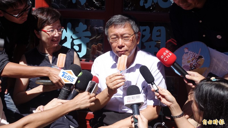 台北市長柯文哲今日下午再嗆蔡英文「要有反省的能力」。（記者塗建榮攝）