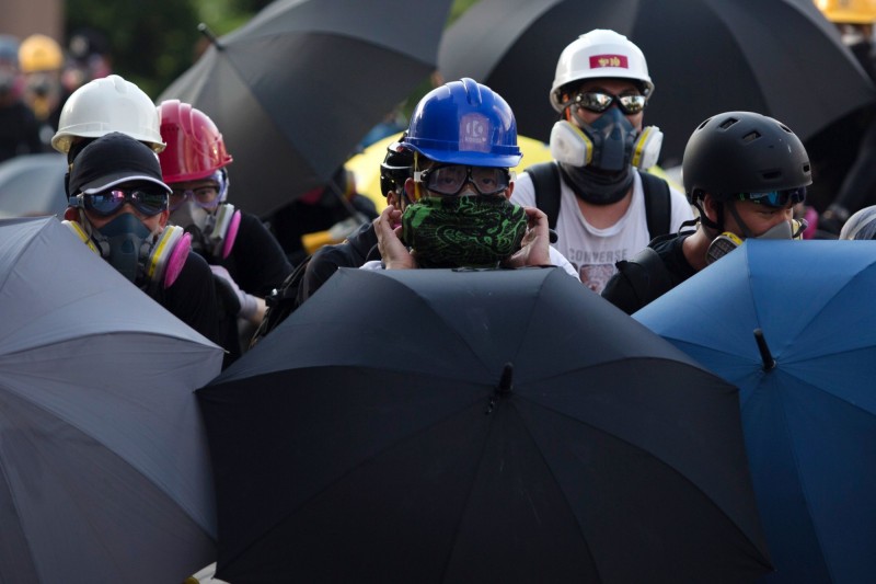 香港警方反對今日大埔遊行，發起人表示，將無法預估民眾自發的行動。圖為5日香港三罷期間，示威者集會情形。（法新社）