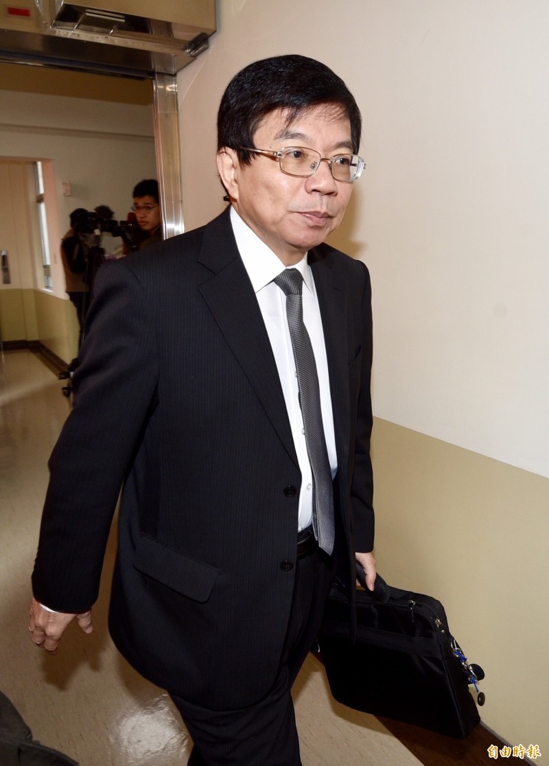 與Uber合作的代僱駕駛不明日將上凱達格蘭大道陳抗,交通部政務次長強調,Uber要在台灣永續經營,只有守法一途。(資料照) 與Uber合作的代僱駕駛不明日將上凱達格蘭大道陳抗,交通部政務次長強調,Uber要在台灣永續經營,只有守法一途。(資料照)