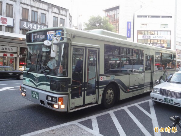 車上太多這種人京都巴士一日券要漲價了 國際 自由時報電子報