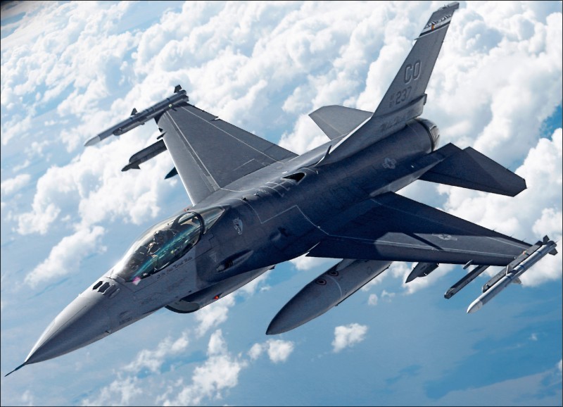 圖為美國F-16戰機。（資料照，路透）