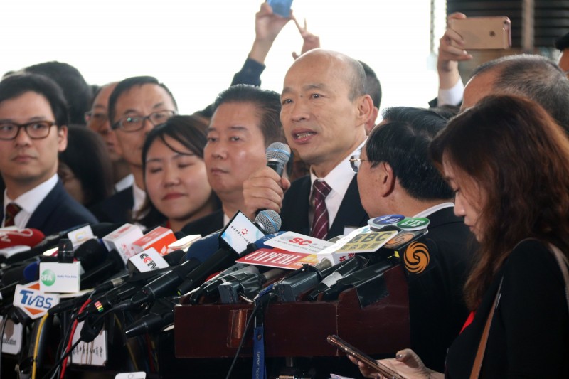 高雄市長韓國瑜今（22）訪港，破天荒受邀到中聯辦作客，引起輿論嘩然。（中央社）