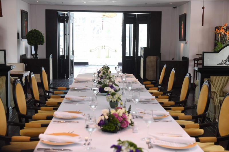 川金二會行程突大幅縮短，餐敘、聯合聲明都取消，白宮也宣布本次會談未達成任何協議。圖為原午餐會談餐桌。（法新社）